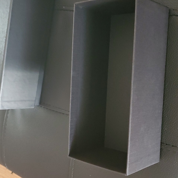 Empty Dolce and gabanna Box - Picture 2 of 3